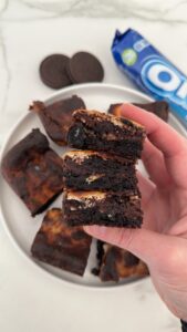 63e63deb859c033f83b9ecea Gezonde oreo cheesecake brownies