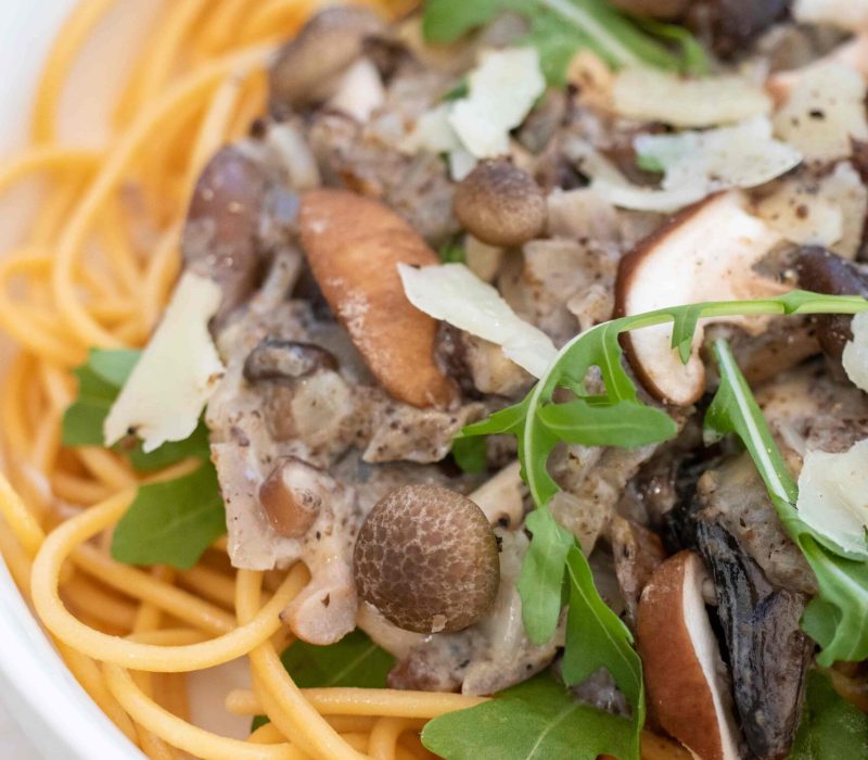 Pasta di tartufo con funghi